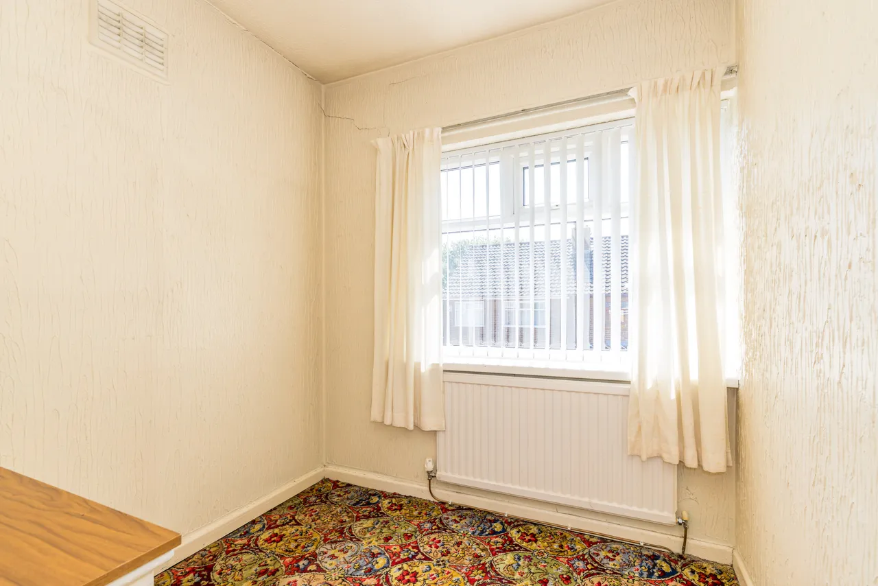 Stroud Close, Whelley, WN2, photo 11