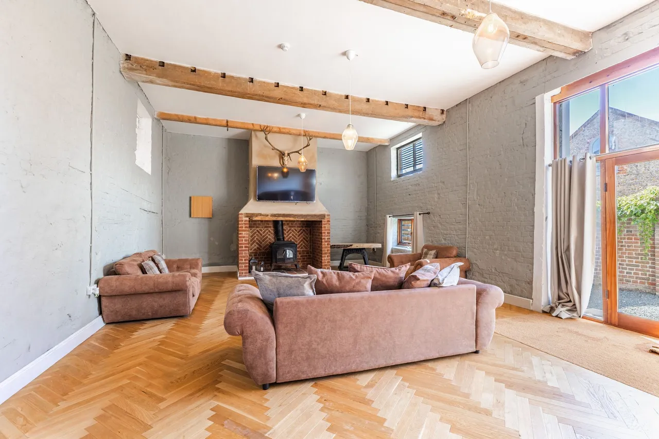 Richly Historic Grade II Listed Famil, photo 10
