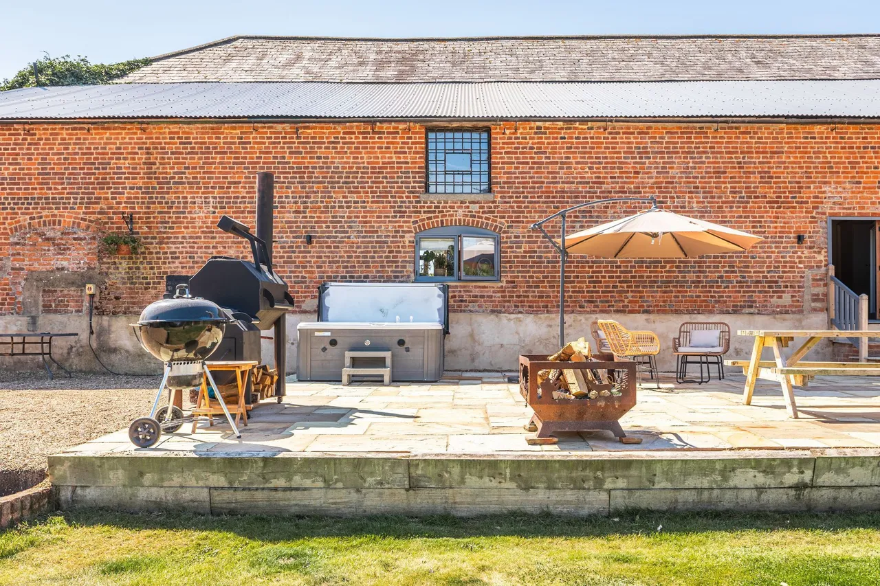 Richly Historic Grade II Listed Famil, photo 15