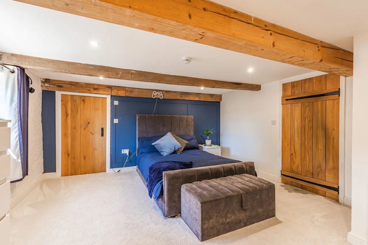 Richly Historic Grade II Listed Famil, photo 11