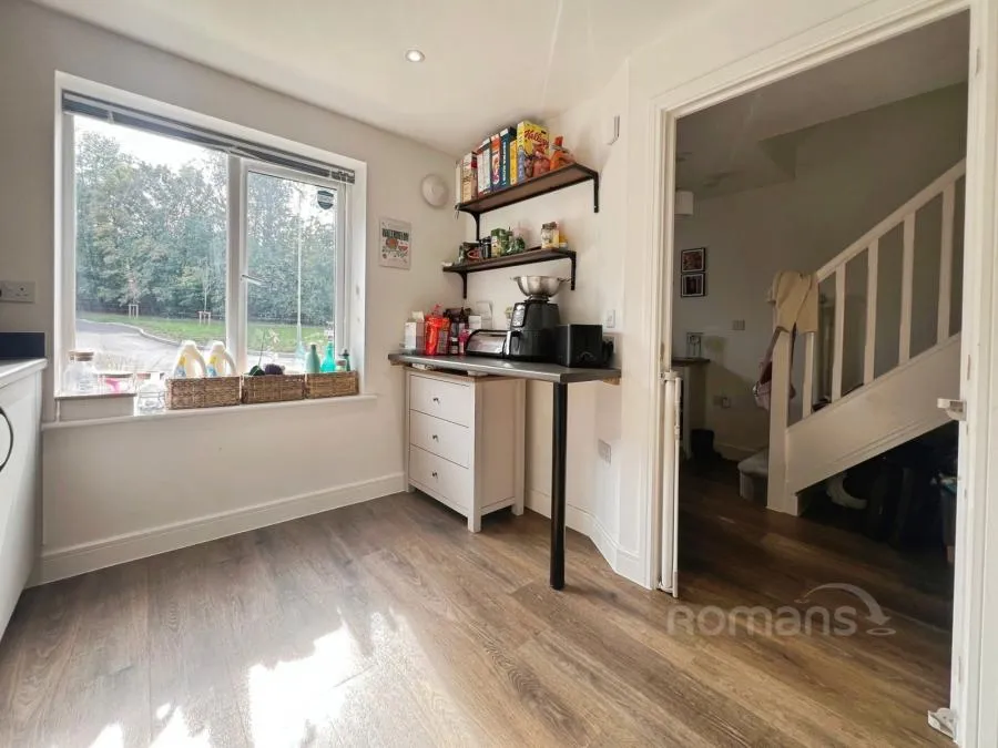 Barron Road, Tongham, GU10, photo 25