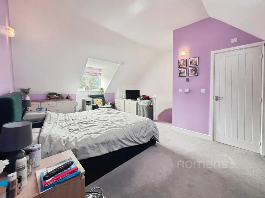 Barron Road, Tongham, GU10, photo 9