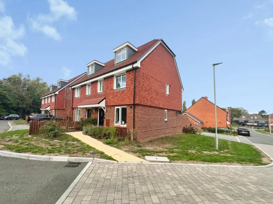 Barron Road, Tongham, GU10, photo 22