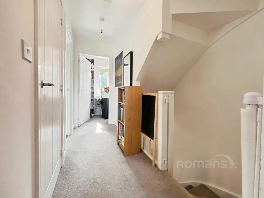Barron Road, Tongham, GU10, photo 19