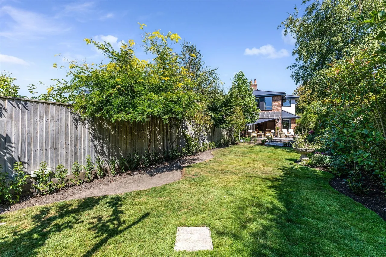 Queen Katherine Road, Lymington, SO41, photo 22
