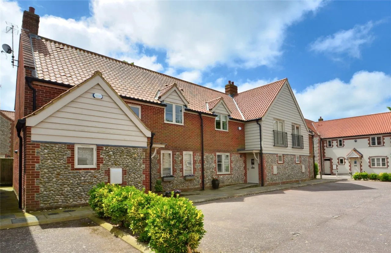3 bed property for sale, North Street, Langham, NR25