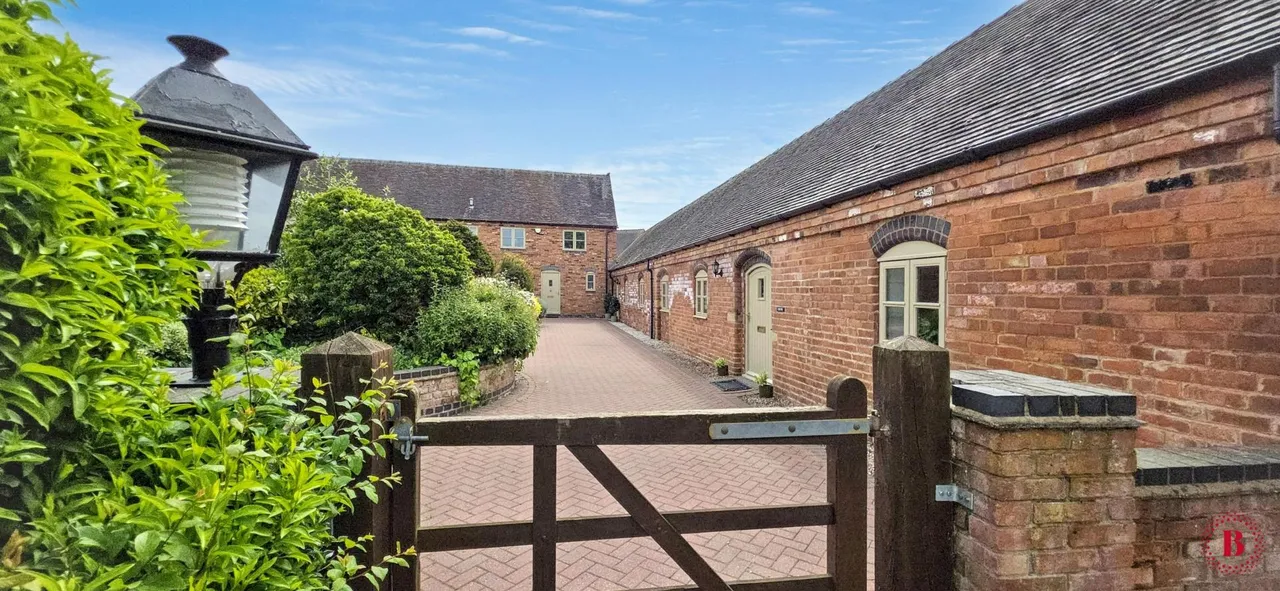 Coton Hall Farm Barns, Tamworth, B79, photo 7