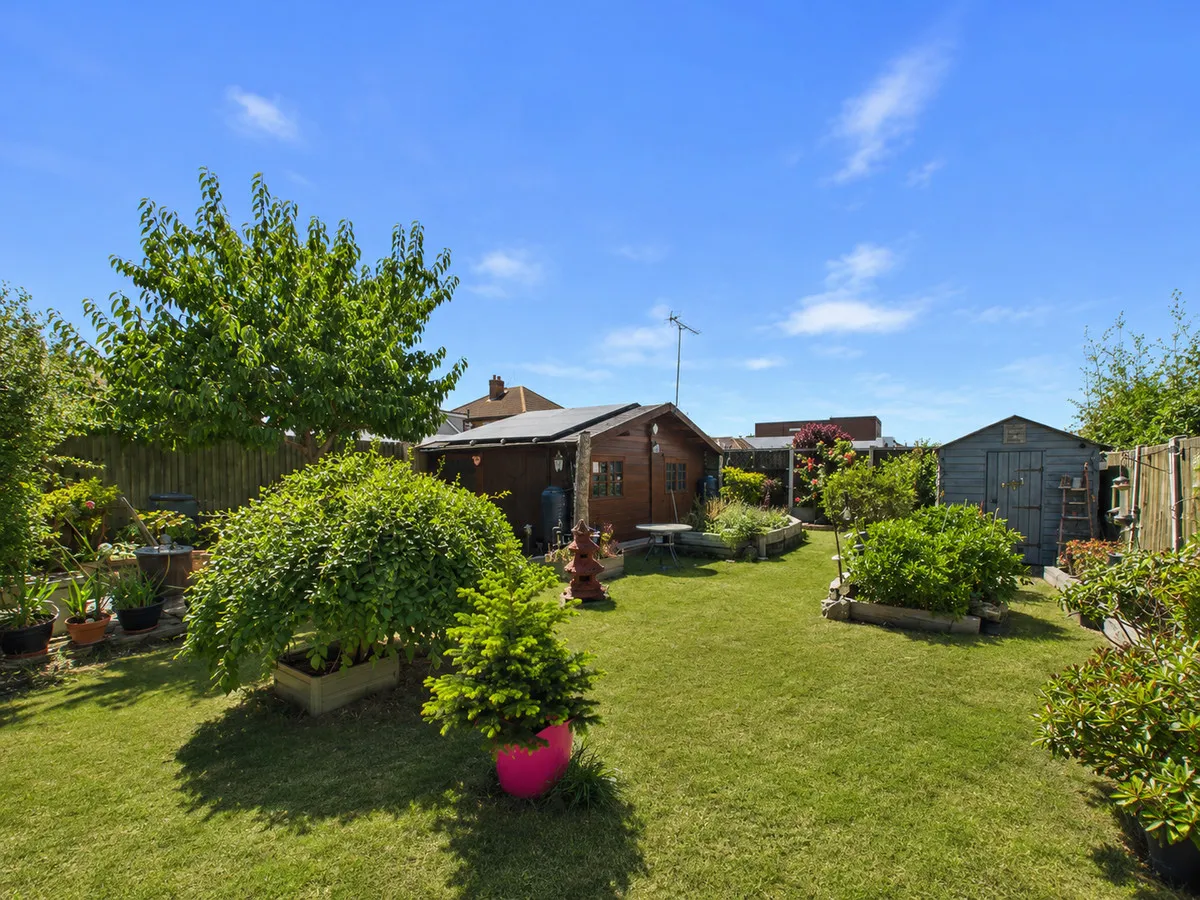 Hawthorn Road, Canvey Island, SS8, photo 24