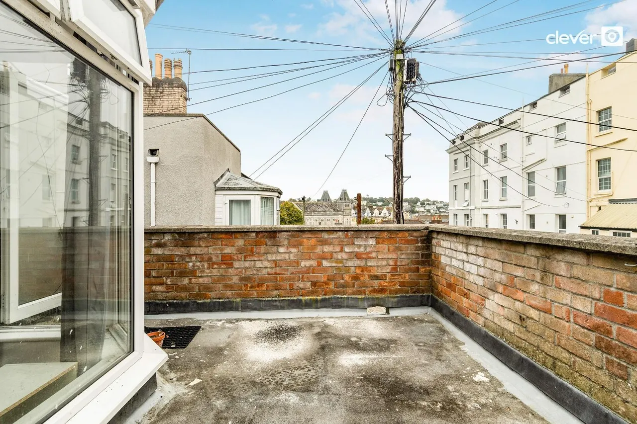 Rochester Road, Mutley, photo 8
