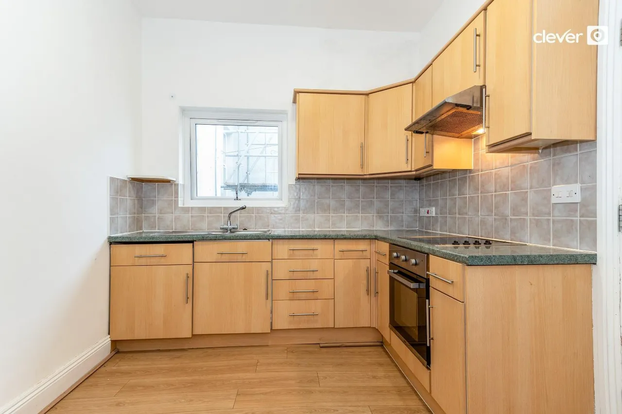 Rochester Road, Mutley, photo 11