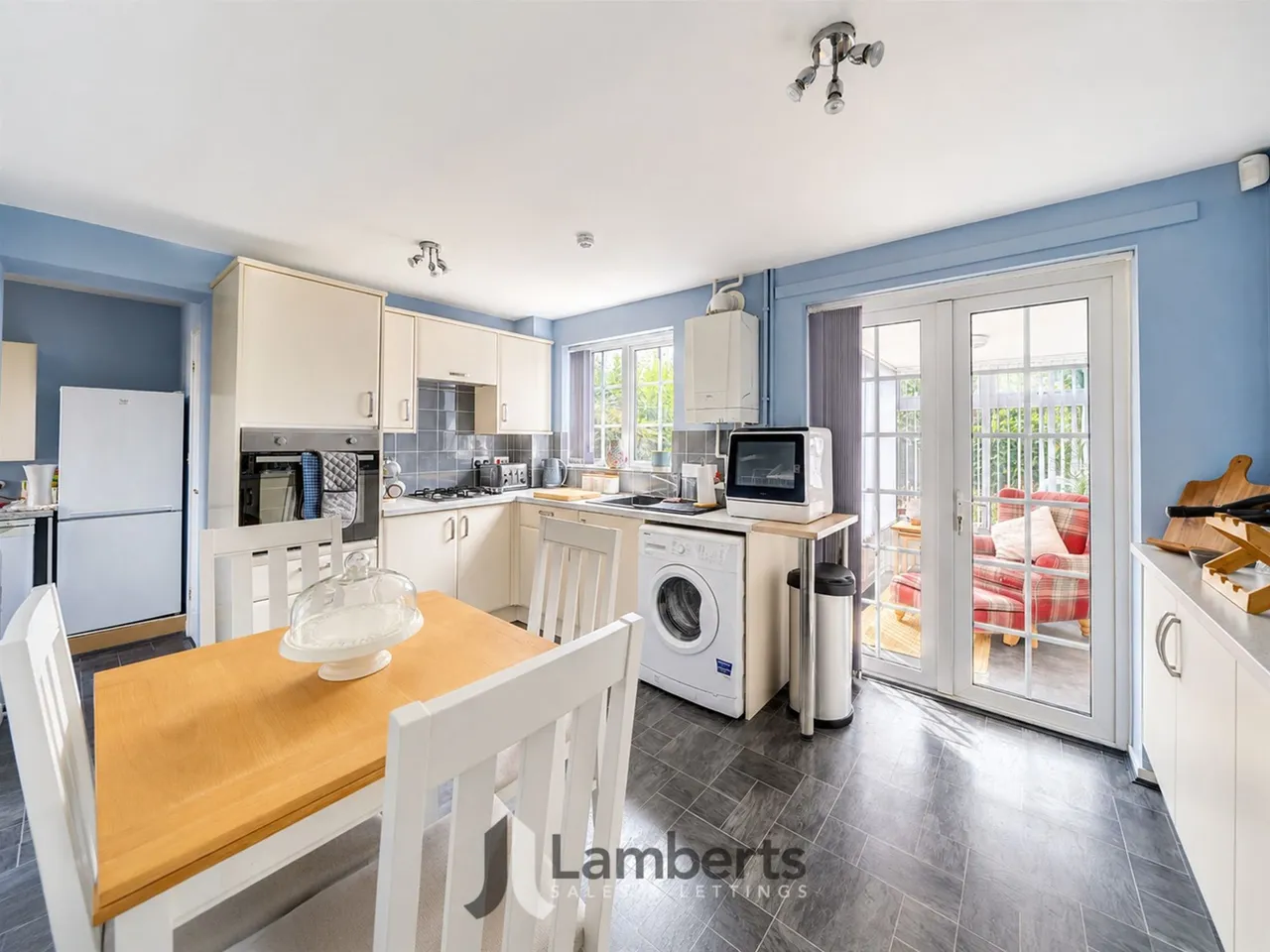 43 Michaelwood Close, Redditch, photo 2