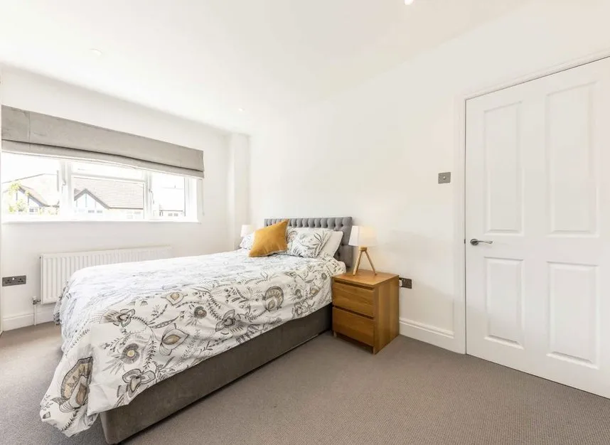 Percy Road, Hampton, TW12, photo 7