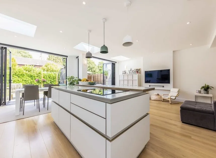 Percy Road, Hampton, TW12, photo 2