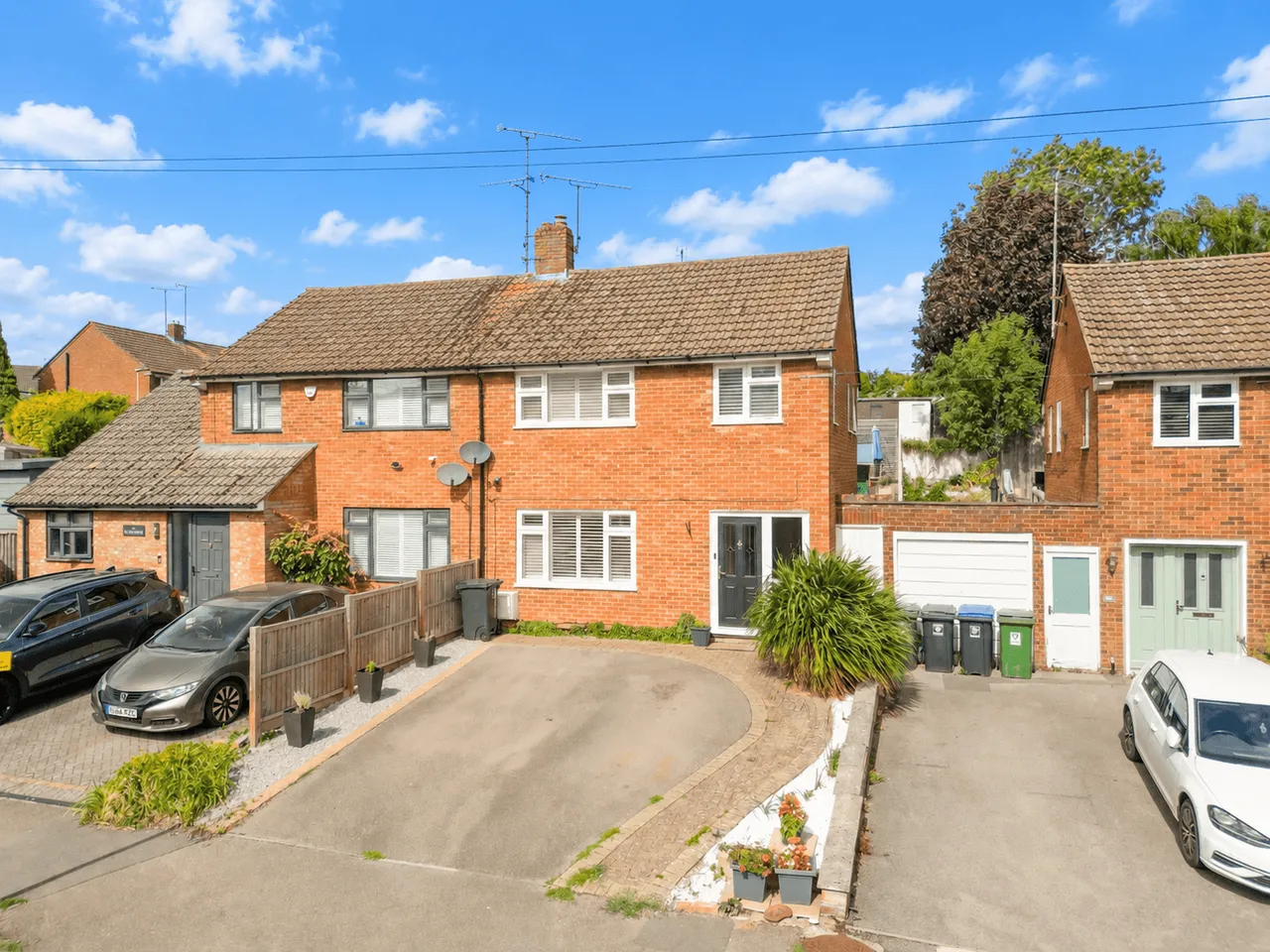 3 bed property for sale, Friars Walk, Tring