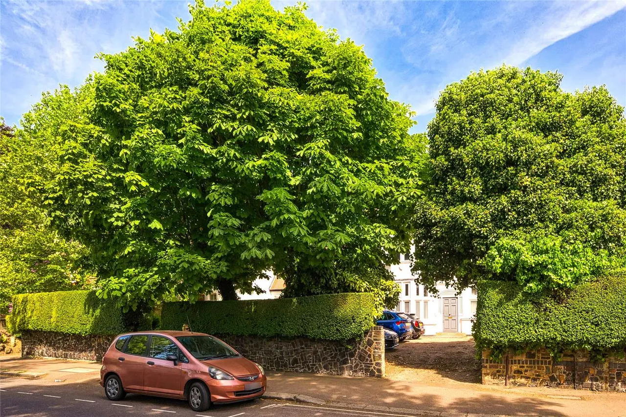 Shepherds Hill, Highgate, London, N6 5QJ, photo 3
