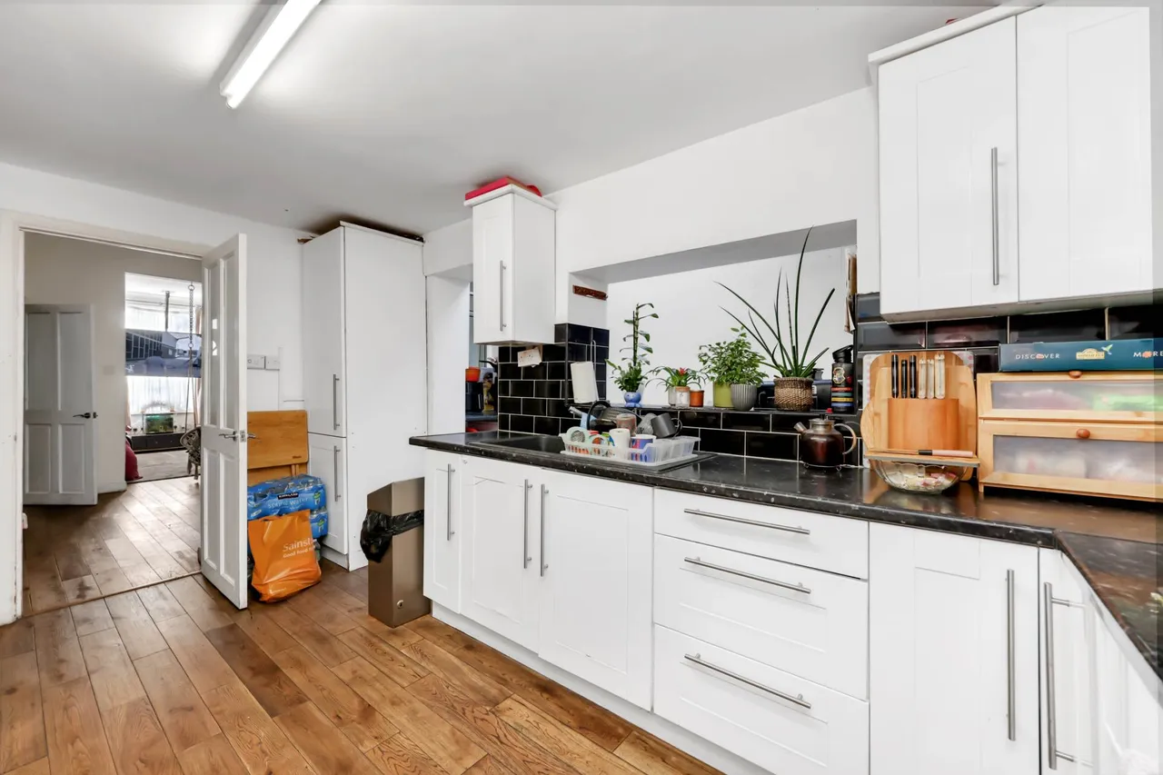 St Marys Road, Leyton, E10, photo 6