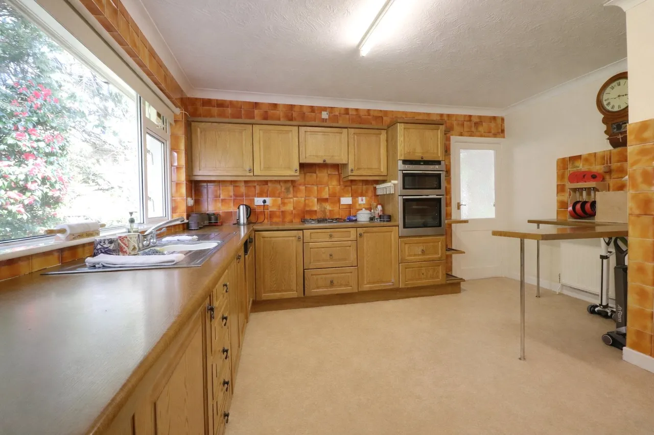 Chircombe Lane, Northam, EX39, photo 13