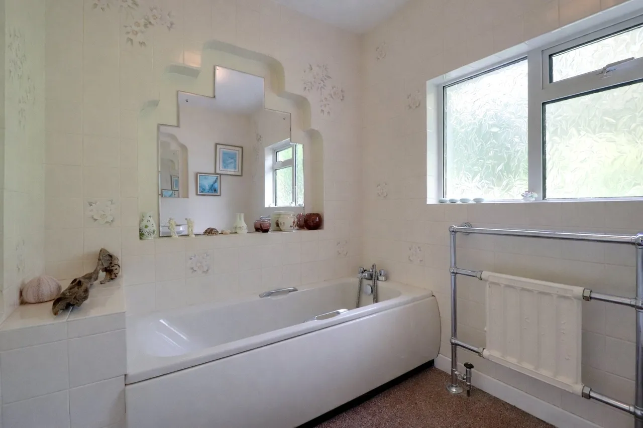 Chircombe Lane, Northam, EX39, photo 24