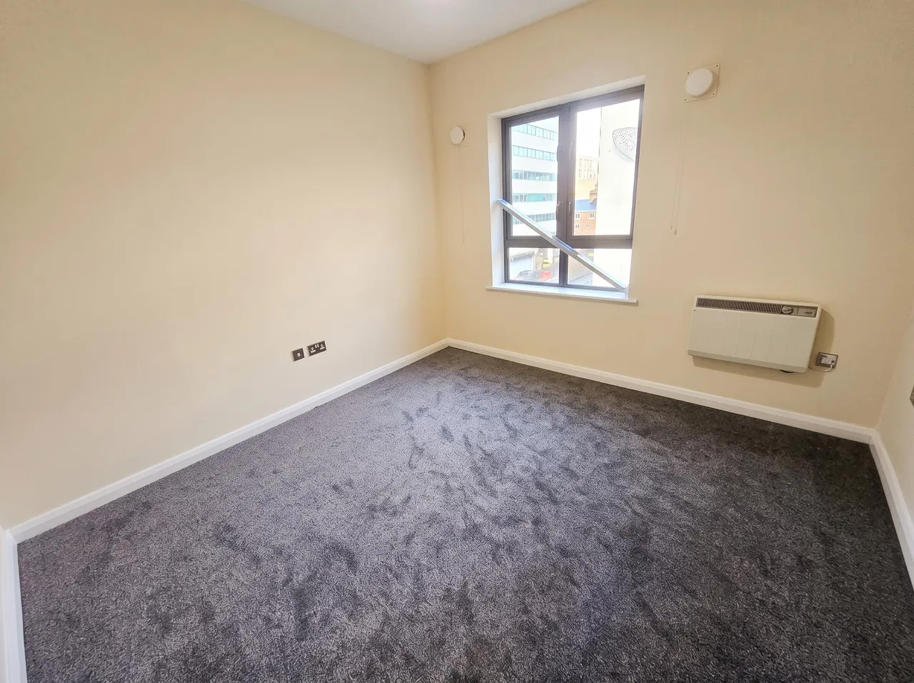 Newton Street, M1, photo 7