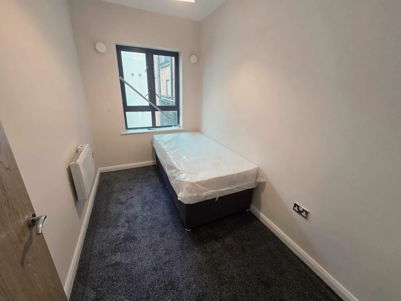 Newton Street, M1, photo 6