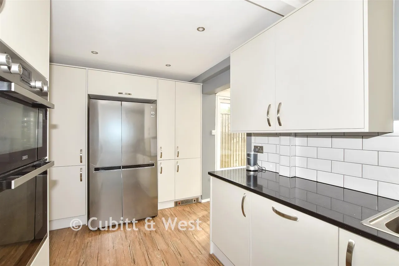 Wantley Hill Estate, Henfield, BN5, photo 8