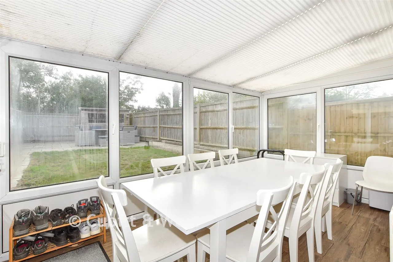Wantley Hill Estate, Henfield, BN5, photo 9
