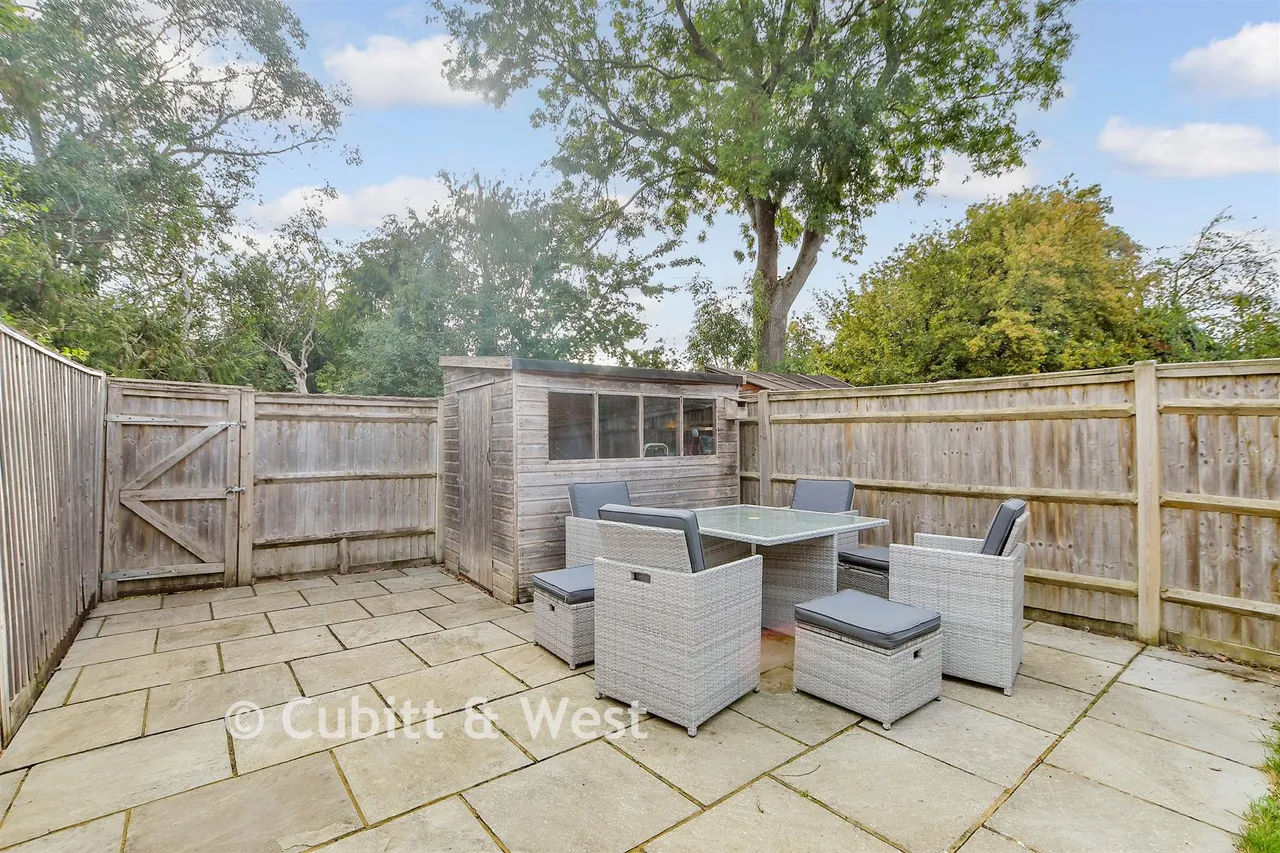 Wantley Hill Estate, Henfield, BN5, photo 19