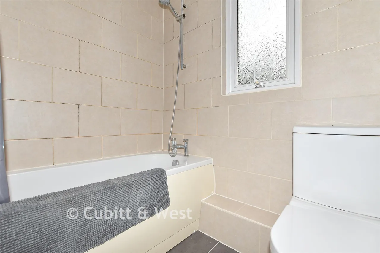 Wantley Hill Estate, Henfield, BN5, photo 16