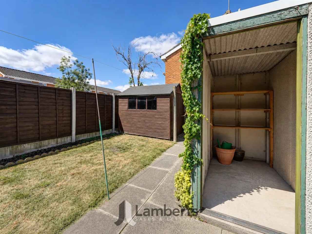 67 Eldorado Close, Studley, photo 16
