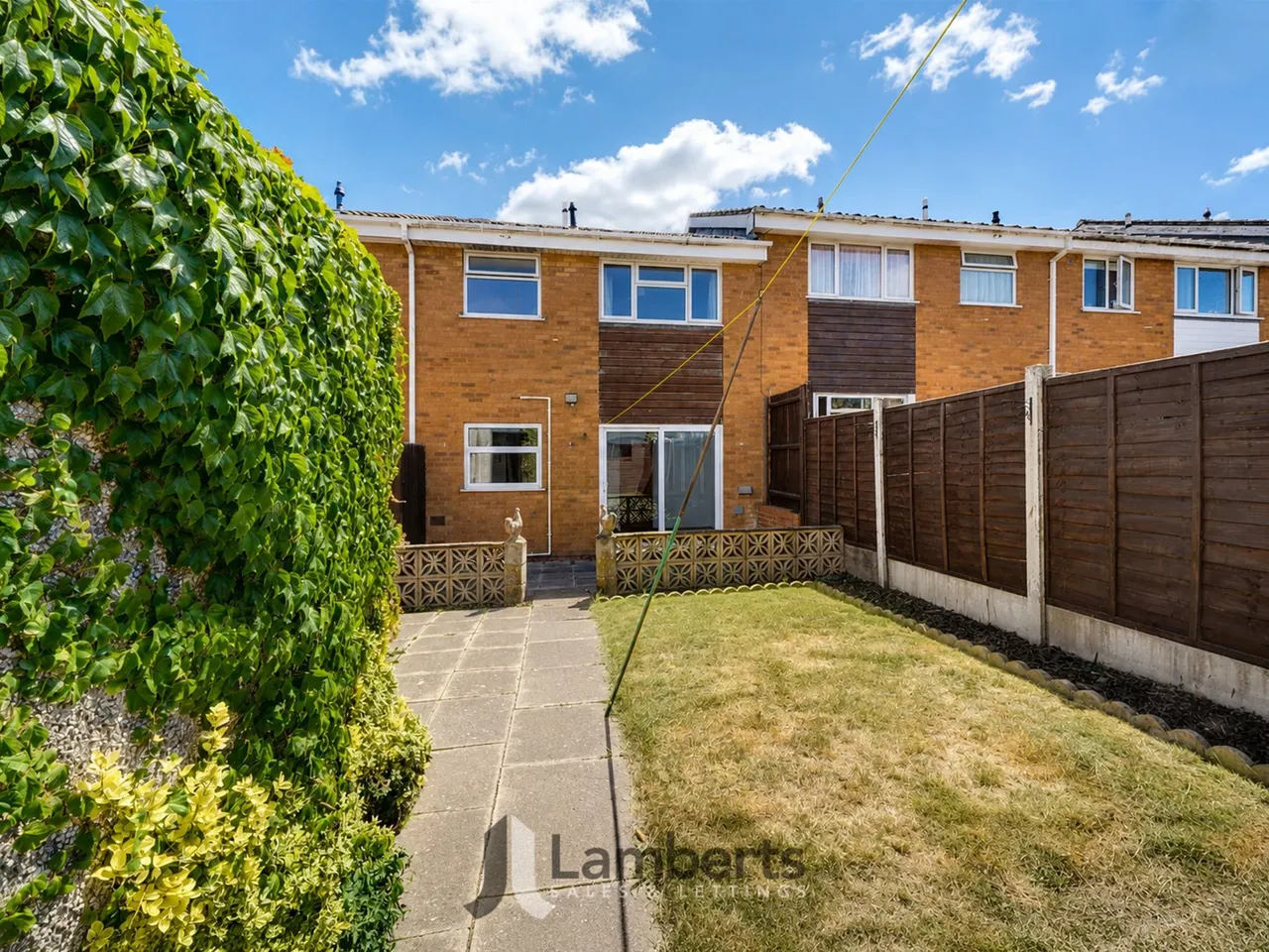 67 Eldorado Close, Studley, photo 17