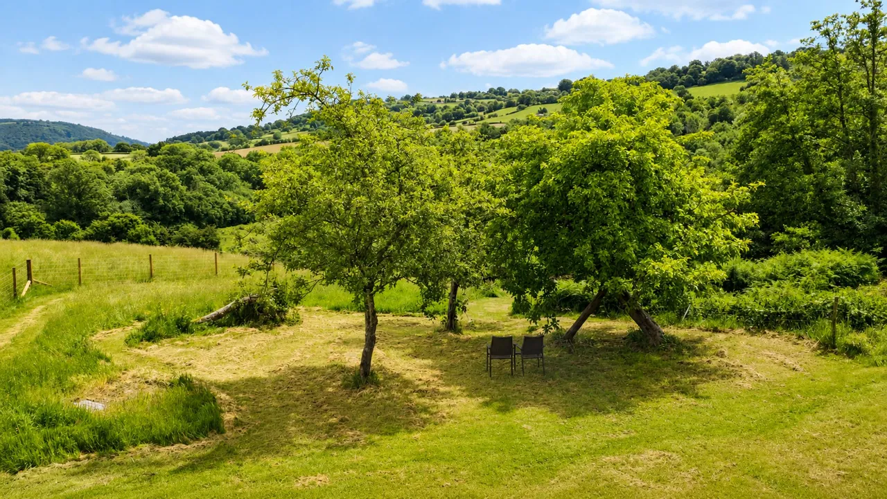 Llangattock, Crickhowell, NP8, photo 42