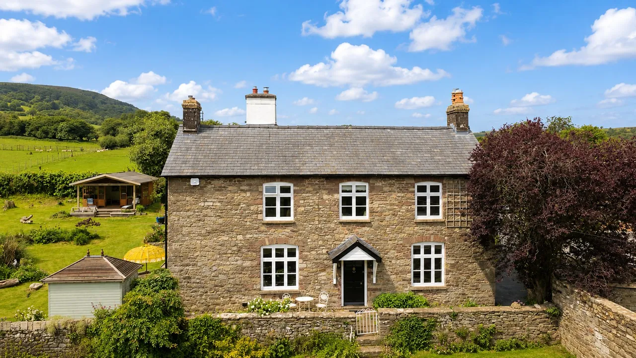 Llangattock, Crickhowell, NP8, photo 4