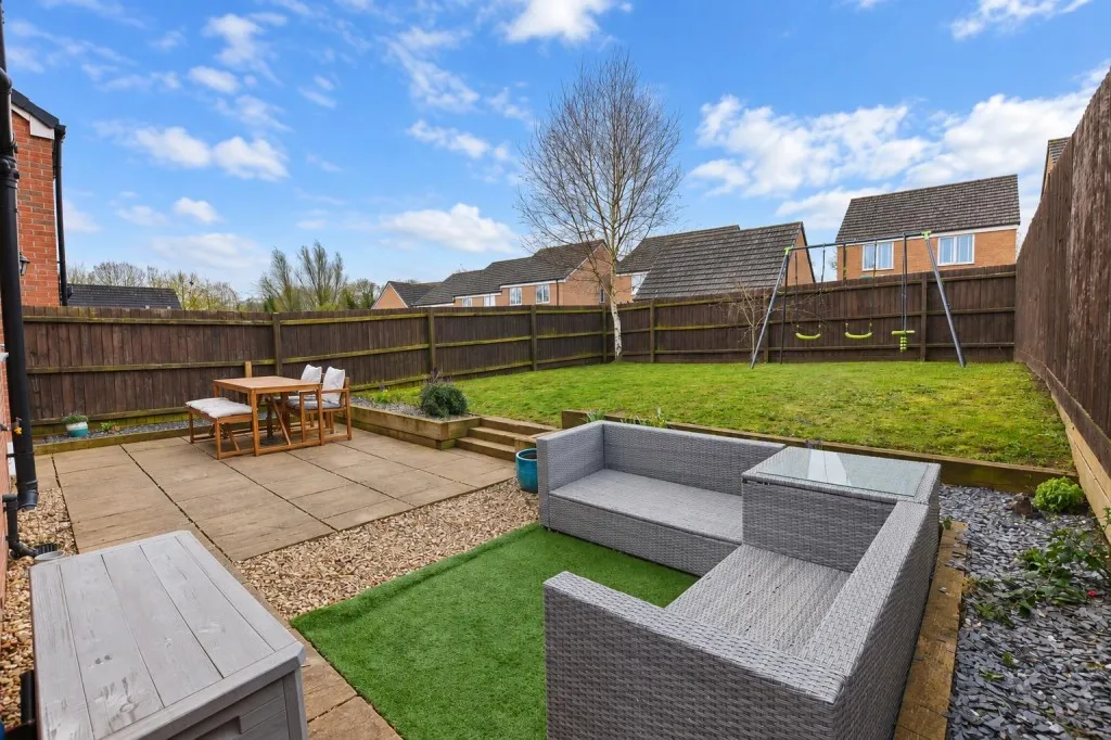 York Way, Harlestone Grange, photo 17