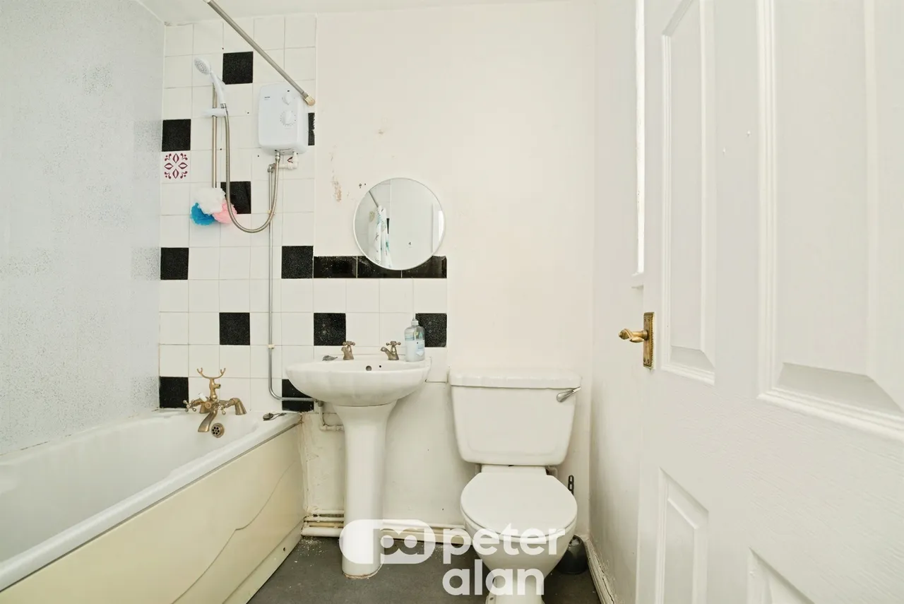Gwent Street, Pontypool, NP4, photo 7