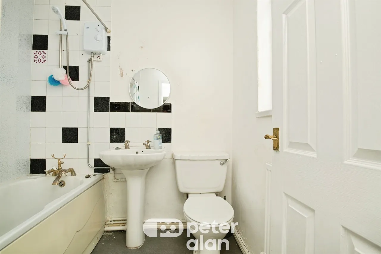 Gwent Street, Pontypool, NP4, photo 4