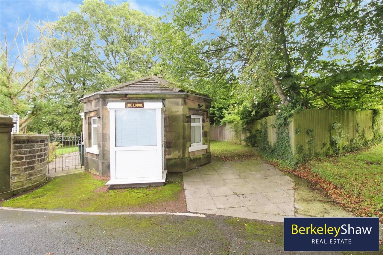 1 bed house to rent, Weldbank Lane, Chorley, PR7