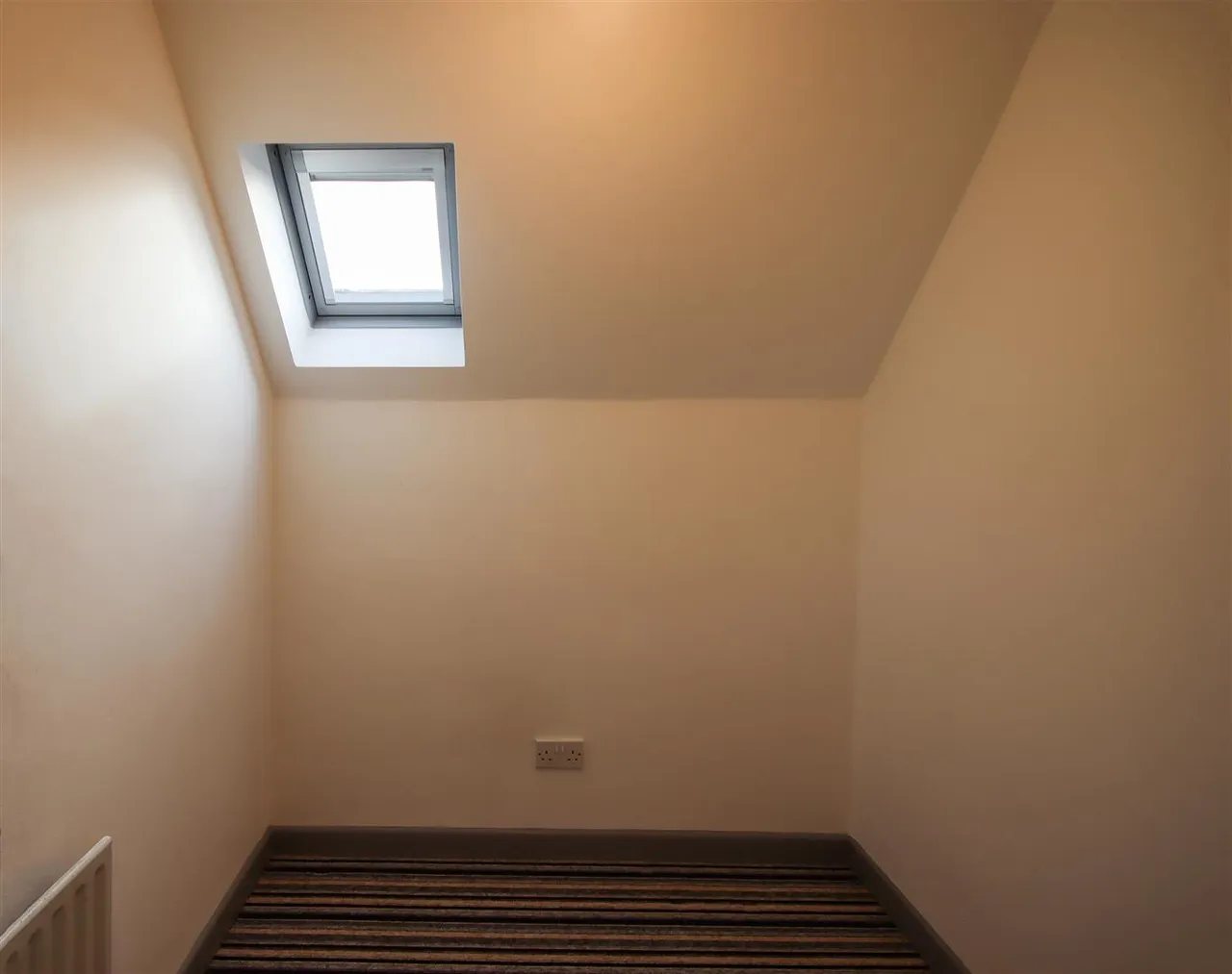 West End Mews, West End, CB6, photo 7