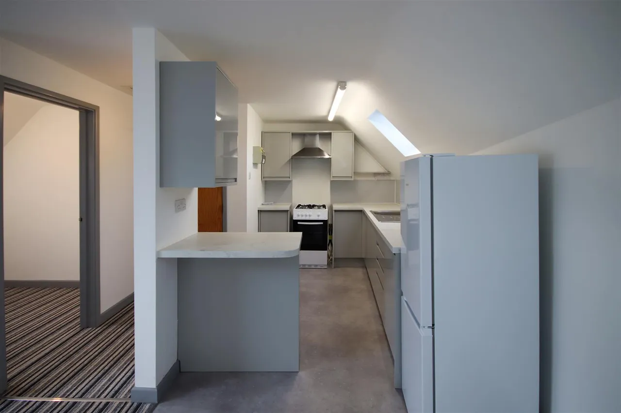 West End Mews, West End, CB6, photo 2