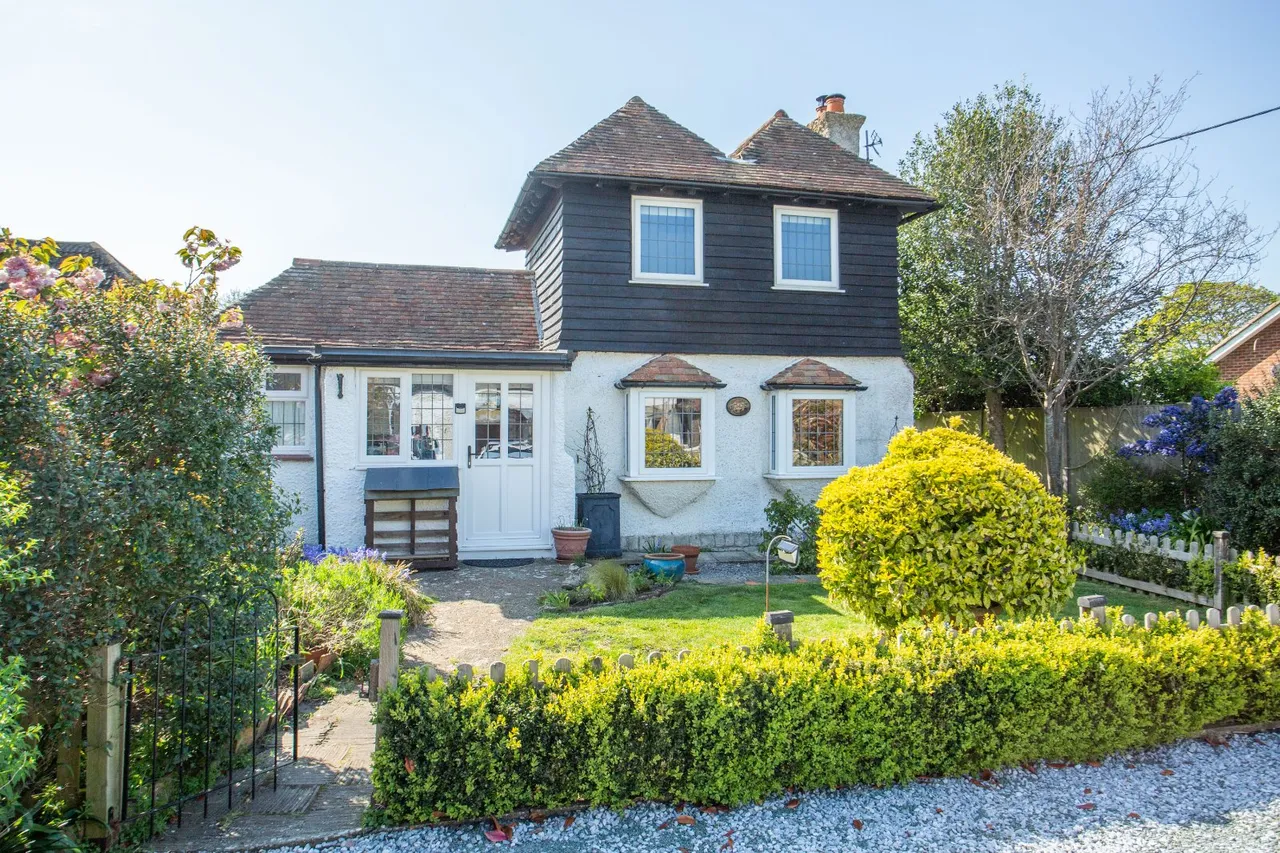 Sycamore Gardens, Dymchurch, TN29, photo 23