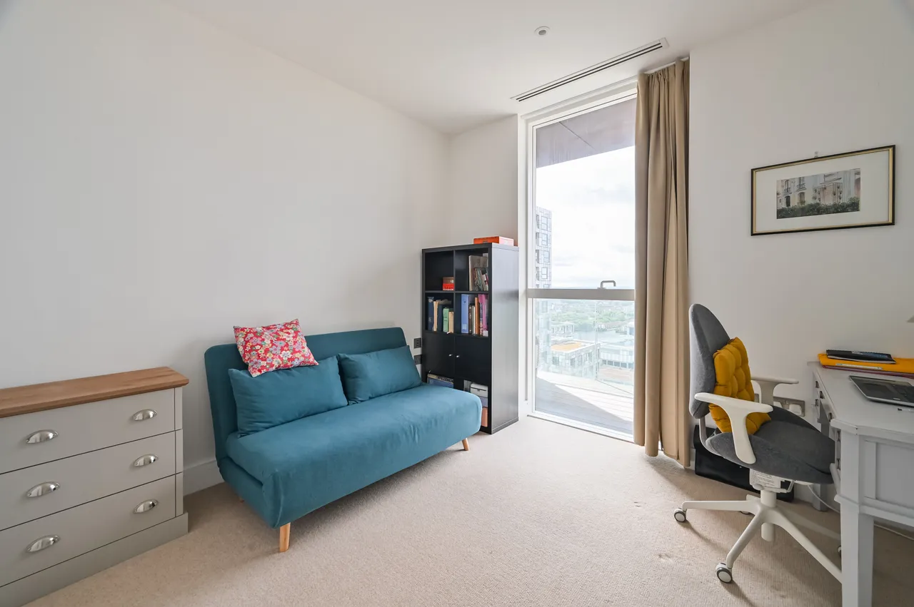 London, E14, photo 18