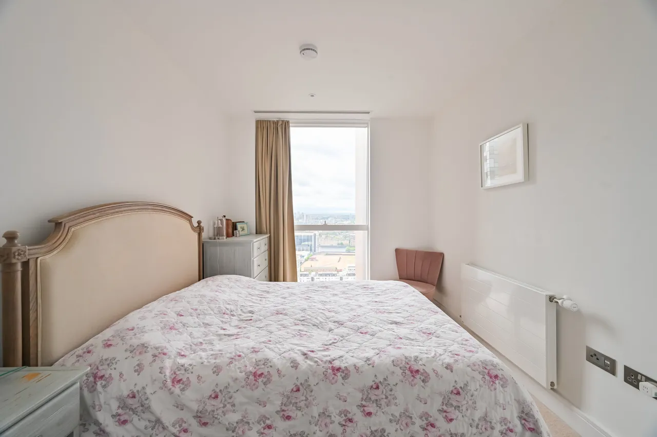 London, E14, photo 17
