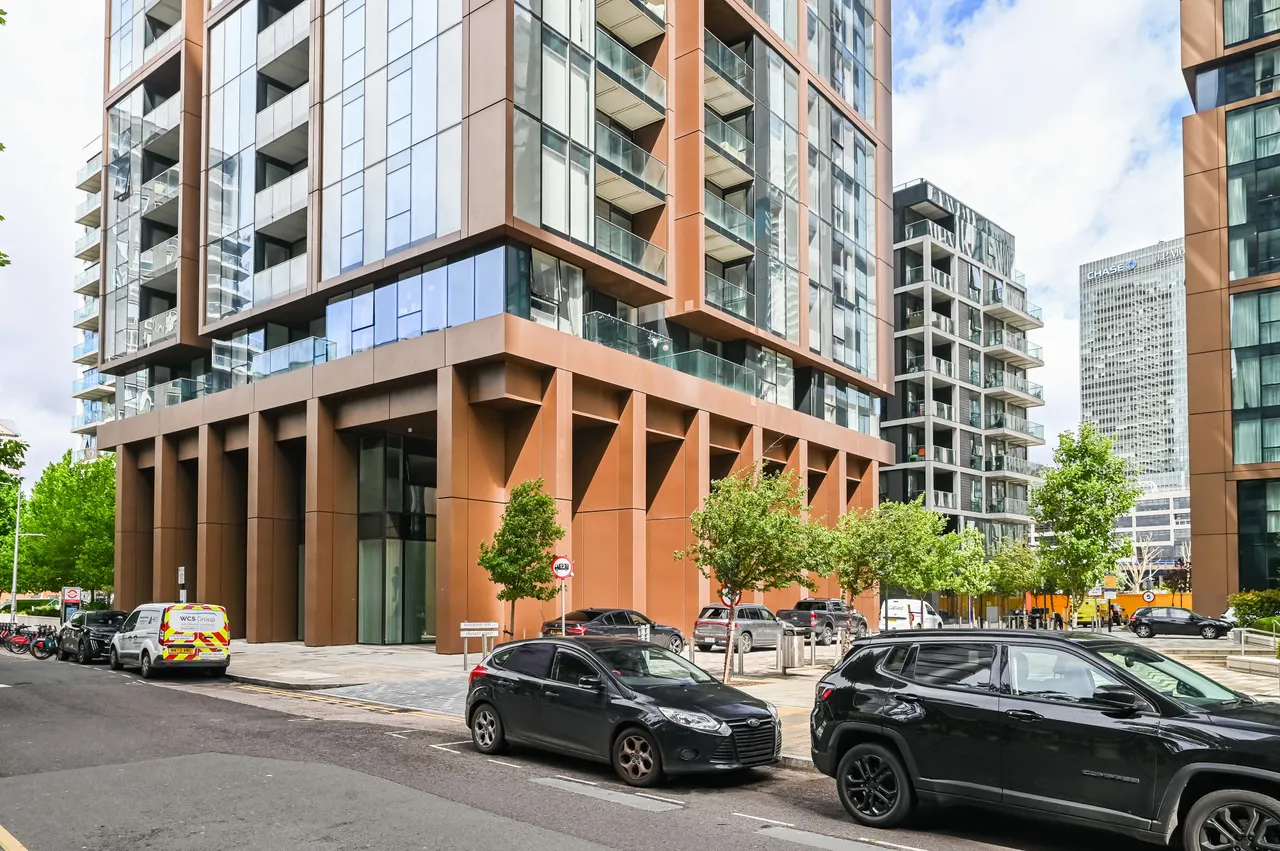 London, E14, photo 12