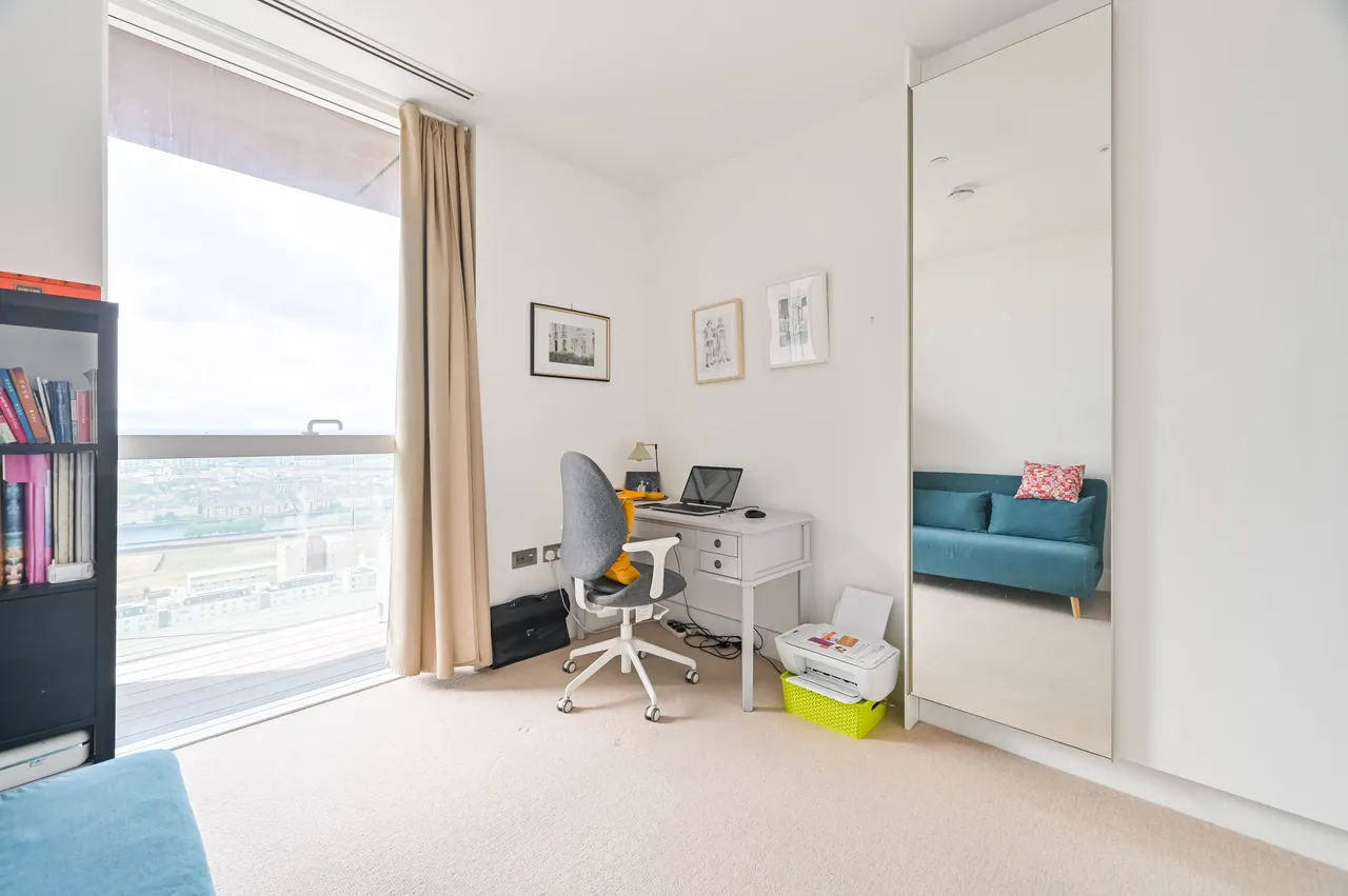London, E14, photo 25