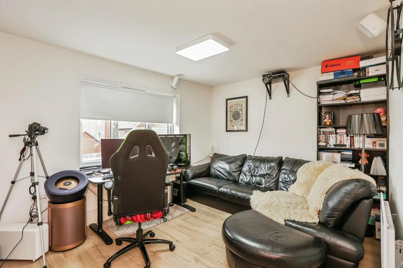 Yarnsworth Road, Middlebeck, NG24, photo 22
