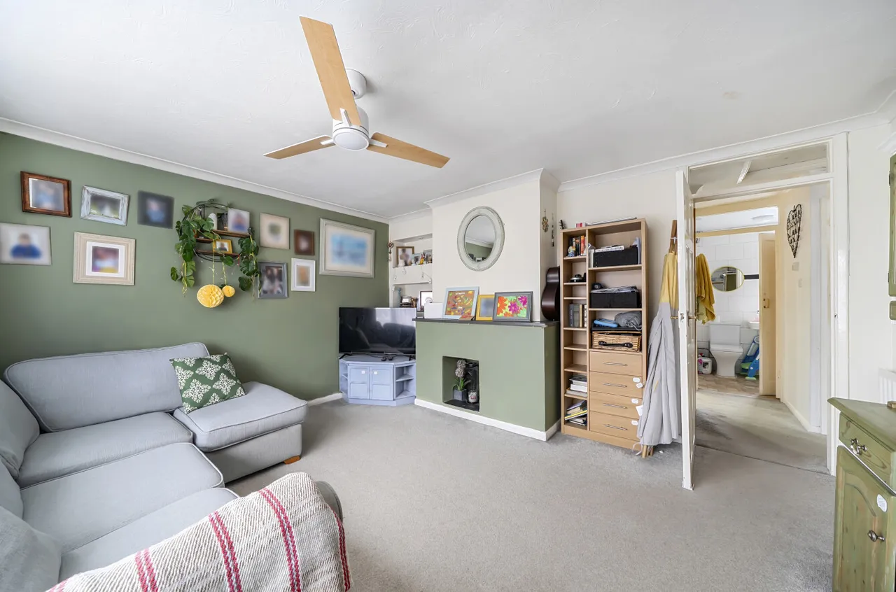 Patten Ash Drive, Wokingham, Berkshire, RG40 1SH, photo 2