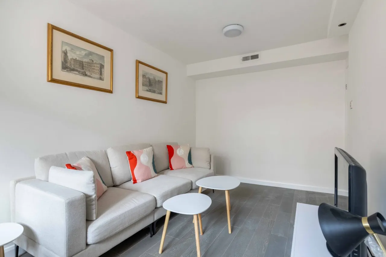 Walham Green Court, Hammersmith and Fulham, Fulham, London, SW6, photo 2