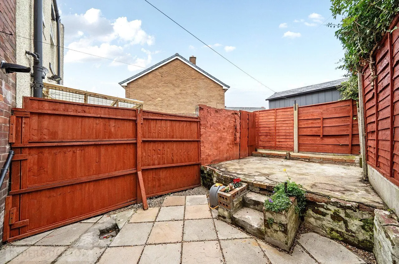 Lewis Street, Shaw, OL2, photo 15