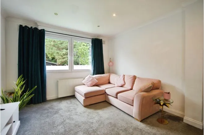 2 bed flat for sale, Hamilton Road, London, NW11