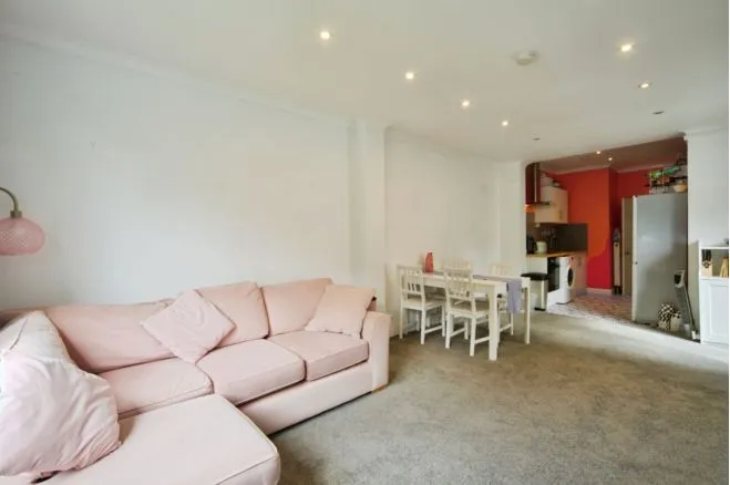 Hamilton Road, London, NW11, photo 12