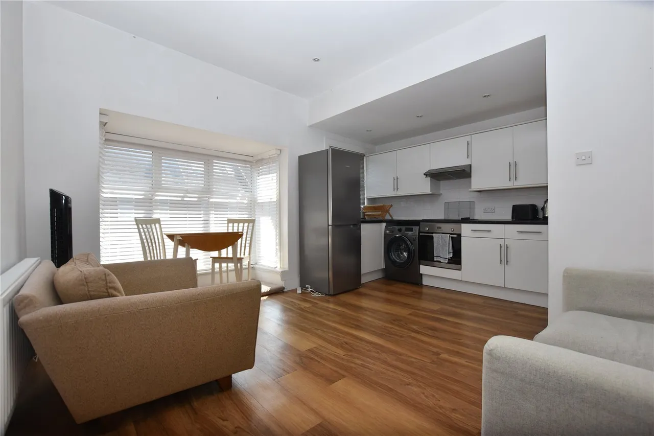 Woodside Green, London, SE25, photo 2